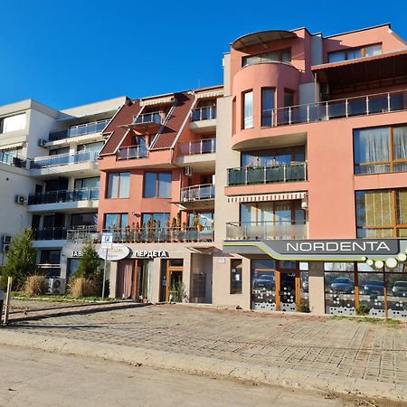 Black Sea Brееze Apartment فارنا المظهر الخارجي الصورة