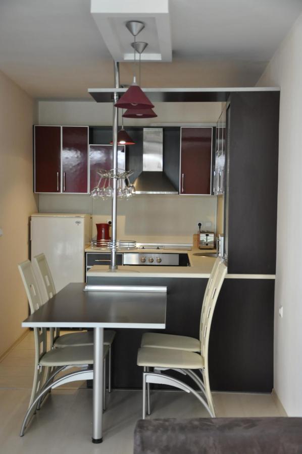 Black Sea Brееze Apartment فارنا المظهر الخارجي الصورة