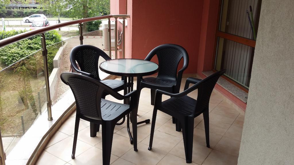 Black Sea Brееze Apartment فارنا المظهر الخارجي الصورة