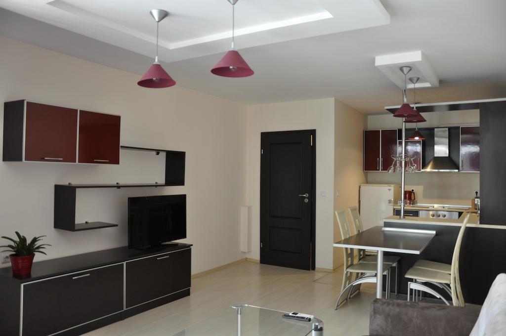 Black Sea Brееze Apartment فارنا الغرفة الصورة