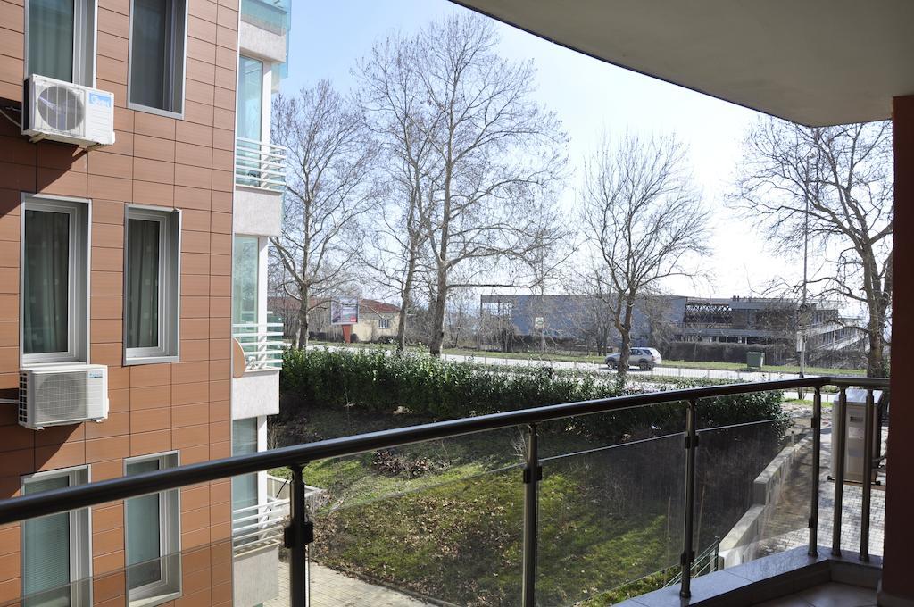 Black Sea Brееze Apartment فارنا المظهر الخارجي الصورة
