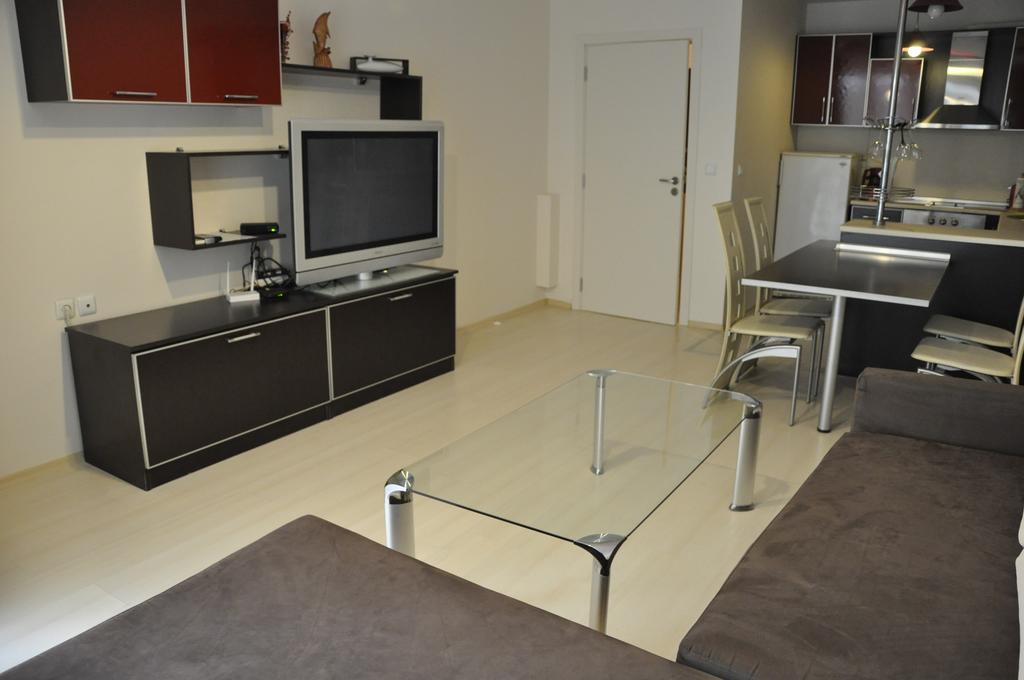 Black Sea Brееze Apartment فارنا المظهر الخارجي الصورة